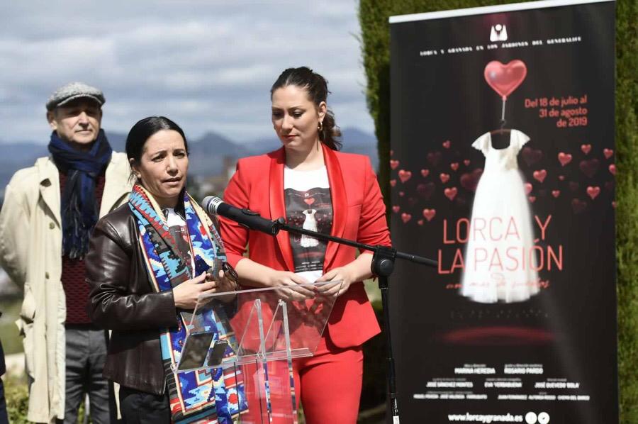 De izda. a derecha: Pedro Sánchez Montes, Eva Yerbabuena y Marina Heredia durante la presentación de "Lorca y la Pasión".